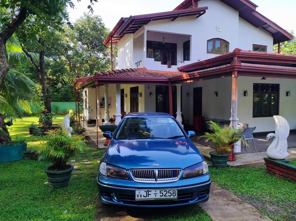 Visu Villa Hotel Habarana Exteriör bild