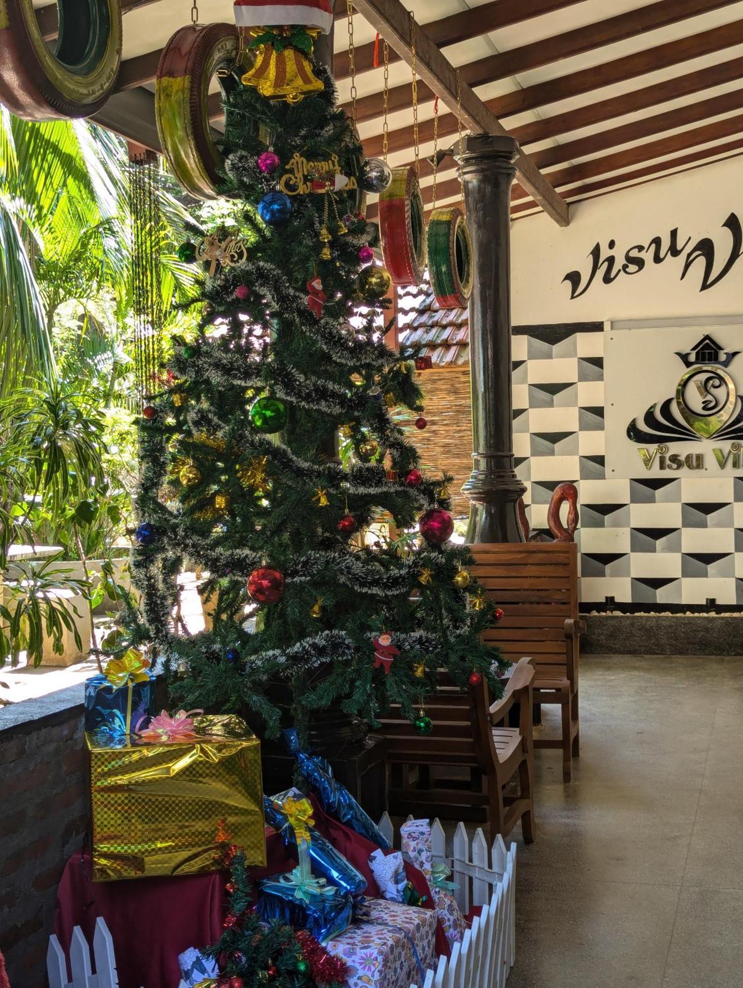 Visu Villa Hotel Habarana Exteriör bild