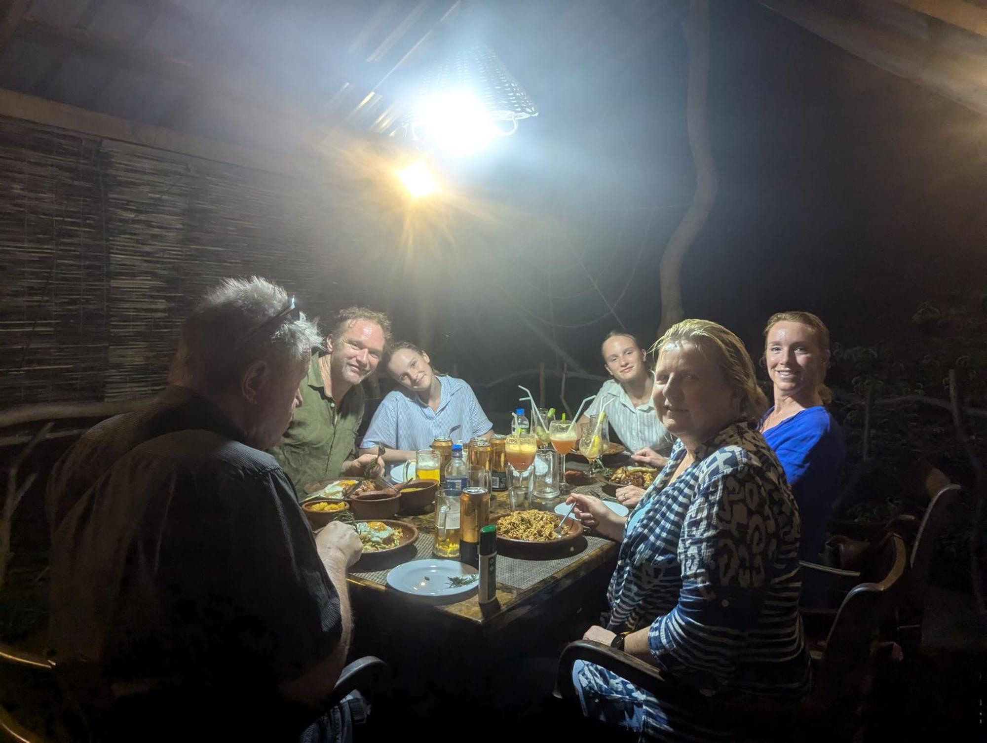 Visu Villa Hotel Habarana Exteriör bild